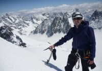 J2 : Roche Faurio. Au fond Le Glacier Blanc