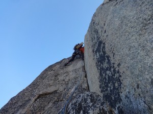 Jean dans la fissure pour le Fou