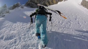 Remontée du couloir. Joli boule.